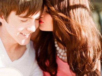 2017最新有关幸福的说说:你是我喝过最烈的酒