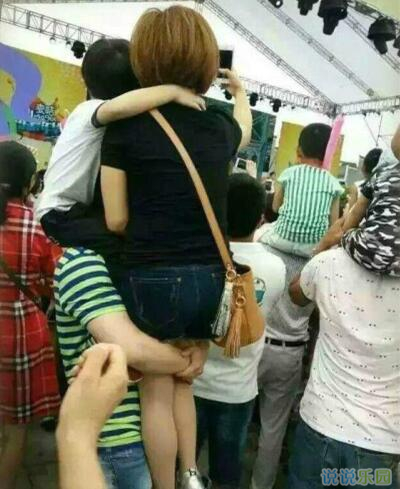 ��Ĭ��Ц�ľ��ӣ�����Ц����˵˵����