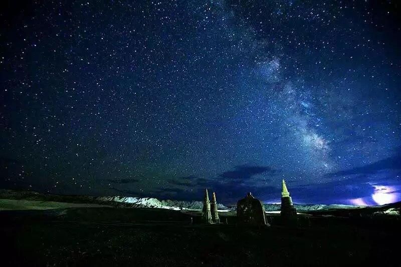 ���߾�Ĺ��������������